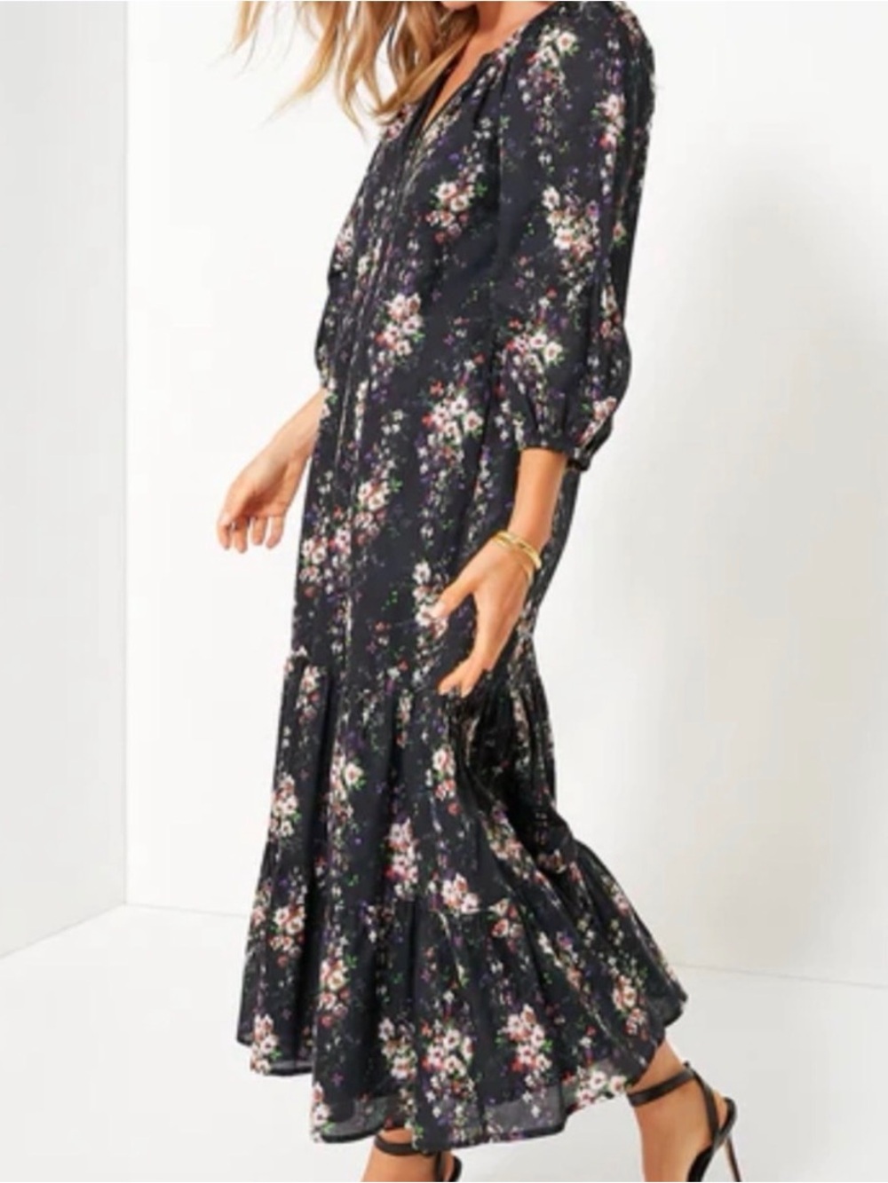 Tuckernuck Onyx Falling Flowers Bouquet Lyles Dress Size S
